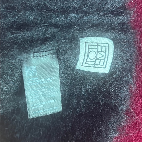 Toteme Alpaca Hat - Picture 4 of 9